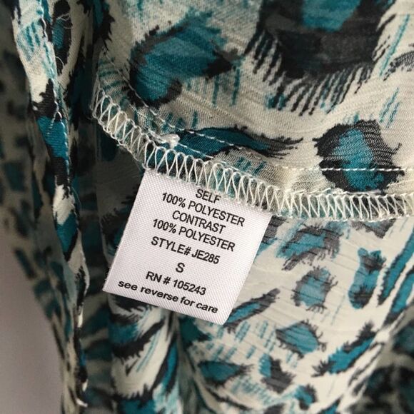 H.I.P. Leopard Sleeveless Tunic Top Small Blue Sleeveless High Low Button Front - Picture 8 of 10